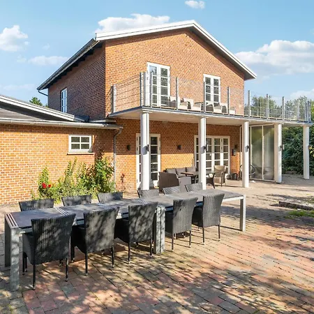 בית נופש Amazing In Vaeggerlose With Sauna Bøtø By