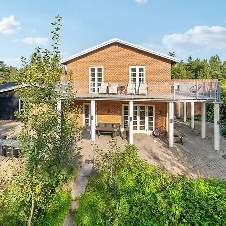 In Vaeggerlose With Indoor Swimming Pool *