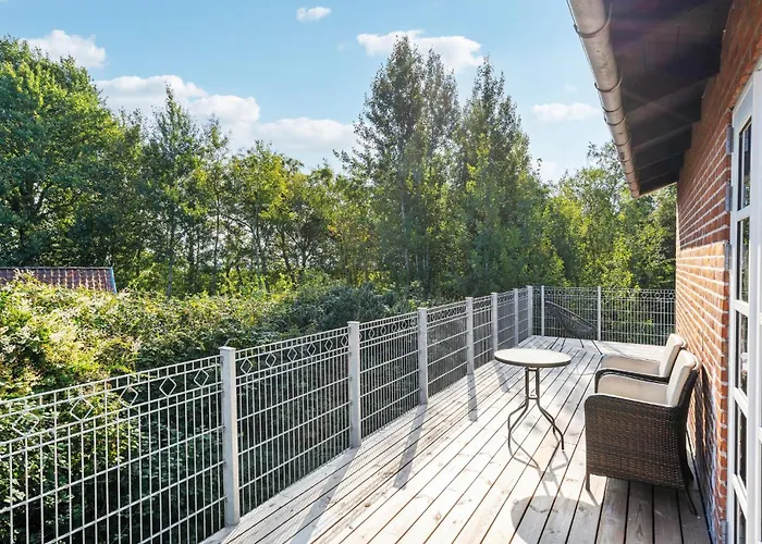 Сasa de vacaciones Amazing In Vaeggerlose With Sauna Bøtø By